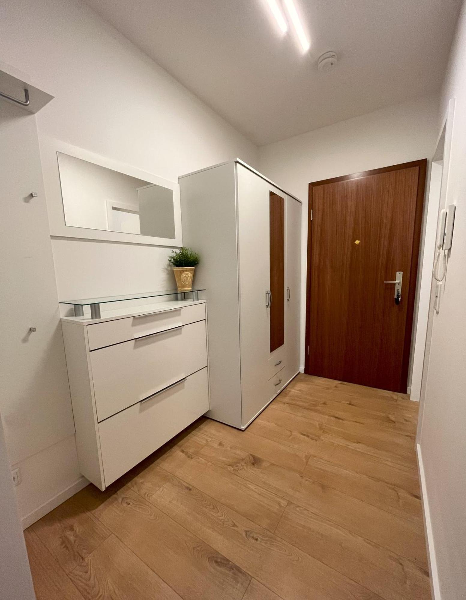 Apartment Renoviertes Inkl Tg Stellplatz In