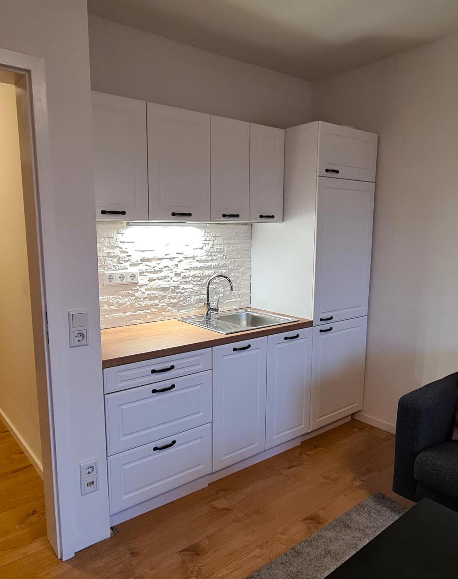 Renoviertes Inkl Tg Stellplatz In *