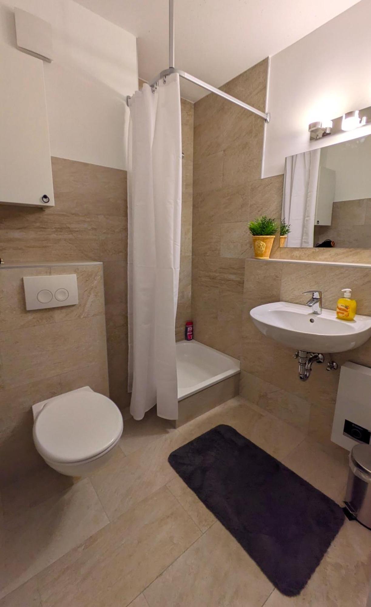 Apartment Renoviertes Inkl Tg Stellplatz In Düsseldorf